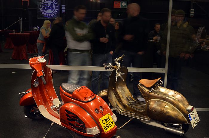 vespa custom show scooterists meldtdown 2014