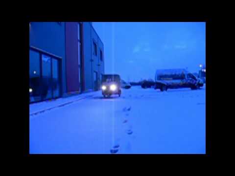 Ape drifting in the Snow