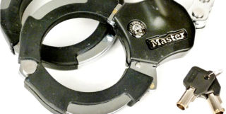 Handschellenschloss -MASTER LOCK Cuff Lock (Handschellen)- Level10 - 55cm