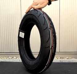 bgm-spor-scooter-tires-in-hand-2