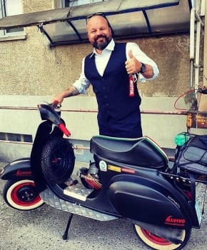 thumbs-up-for-markus-vespa