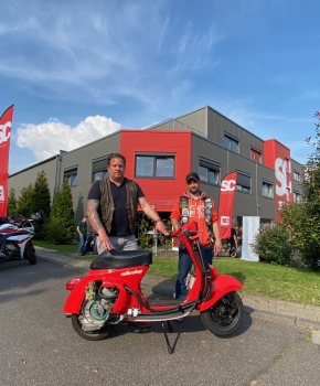 rollershop-vespa-scooter-center-openday-2021 – 7