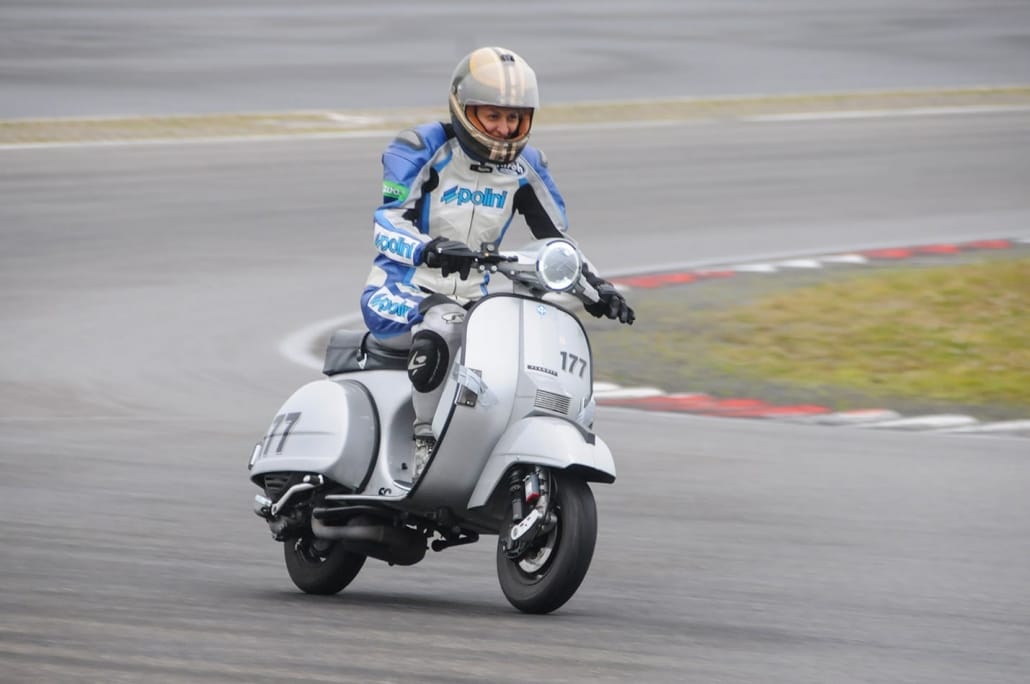 マリザ Scooter Center マグカップ