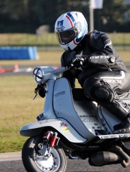 scooter-racing_challenge-scootenthole-magny-cours_scooter-center_2747