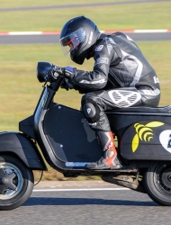 scooter-racing_challenge-scootenthole-magny-cours_scooter-center_2798