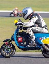 scooter-racing_challenge-scootenthole-magny-cours_scooter-center_2884