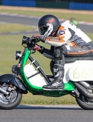 scooter-racing_challenge-scootenthole-magny-cours_scooter-center_3173