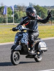 scooter-racing_challenge-scootenthole-magny-cours_scooter-center_3203