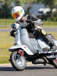 scooter-racing_challenge-scootenthole-magny-cours_scooter-center_3346