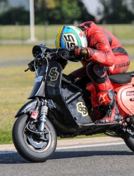 scooter-racing_challenge-scootenthole-magny-cours_scooter-center_3394