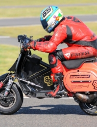 scooter-racing_challenge-scootenthole-magny-cours_scooter-center_3463