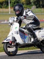 scooter-racing_challenge-scootenthole-magny-cours_scooter-center_3854
