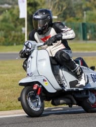 scooter-racing_challenge-scootenthole-magny-cours_scooter-center_3865