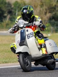 scooter-racing_challenge-scootenthole-magny-cours_scooter-center_3993